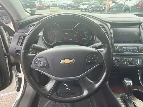 Used 2014 Chevrolet Impala LTZ FWD image 21