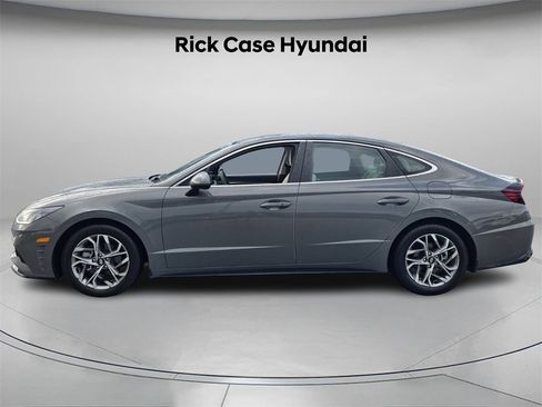 Certified 2022 Hyundai Sonata SEL image 3