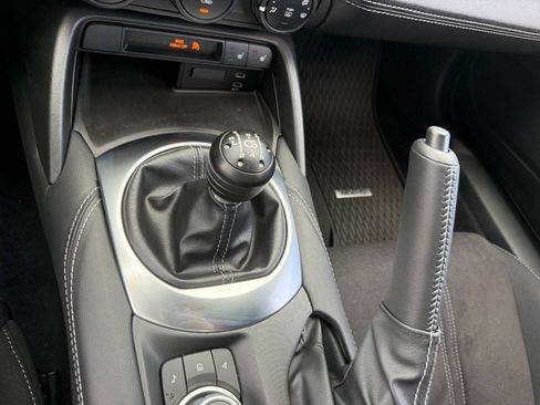 Used 2026 MAZDA MX-5 Miata Club w/ Weather Package RWD image 25