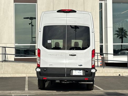 New 2026 Ford E-Transit 148 High Roof Extended image 4