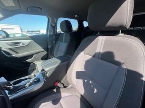 Used 2025 Chevrolet Blazer LT image 17