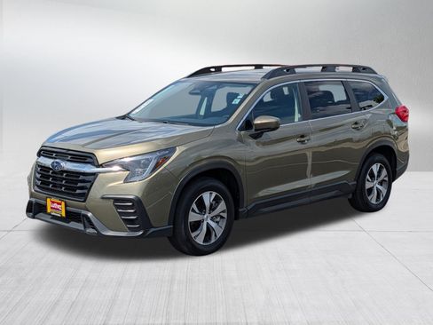 Certified 2025 Subaru Ascent Premium AWD/4WD image 3