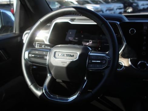 Used 2024 GMC Canyon Denali image 22