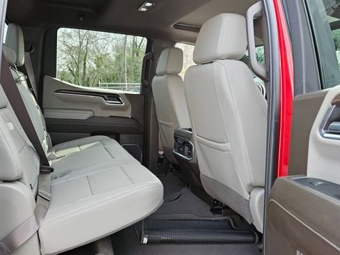 Used 2024 GMC Sierra 1500 SLT w/ SLT Convenience Package image 12