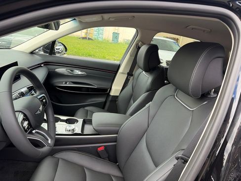 New 2026 Genesis GV70 2.5T AWD/4WD image 13