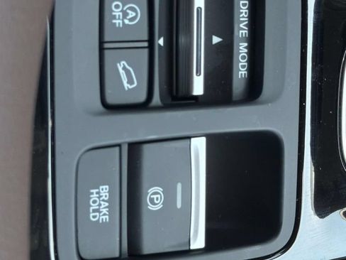 Used 2024 Honda Pilot Elite image 19