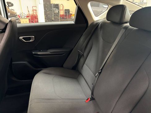 Used 2026 Kia K4 FWD image 37
