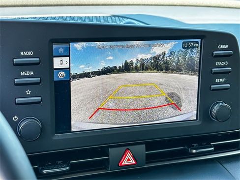 Used 2025 Hyundai Elantra Sport image 21