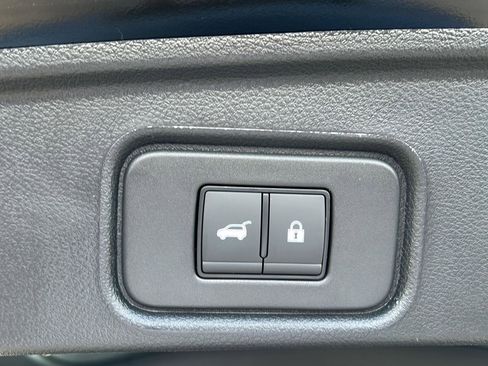 New 2026 Nissan Pathfinder SL AWD/4WD image 13