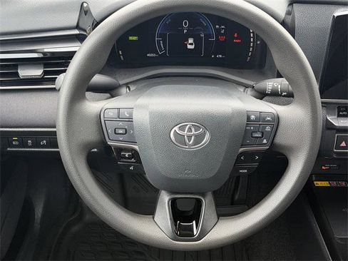 Certified 2025 Toyota Camry LE image 11