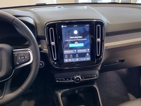 New 2026 Volvo XC40 B5 Plus w/ Protection Package Premier image 26