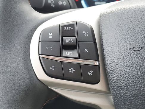 New 2026 Ford Explorer Active w/ Active Comfort Package image 12