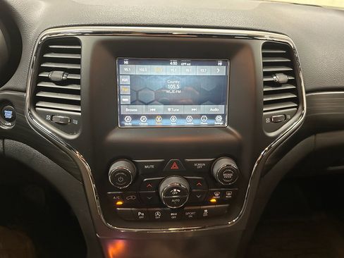 Used 2021 Jeep Grand Cherokee Freedom Edition image 31