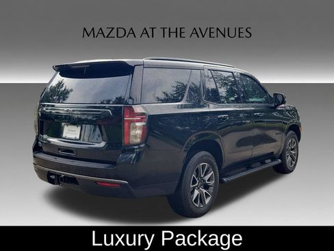 Used 2021 Chevrolet Tahoe Z71 w/ Luxury Package AWD/4WD image 4
