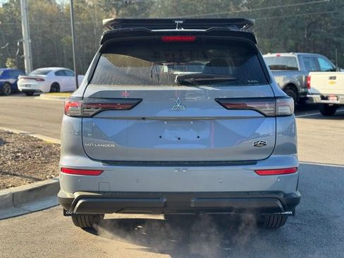 New 2026 Mitsubishi Outlander AWD image 10
