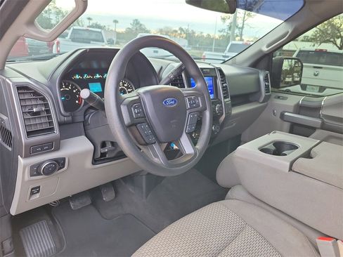 Used 2020 Ford F150 XLT image 11