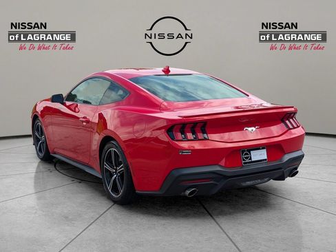 Used 2024 Ford Mustang Premium RWD image 7
