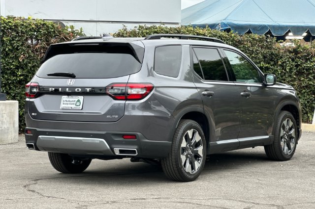 New 2026 Honda Pilot Elite image 4