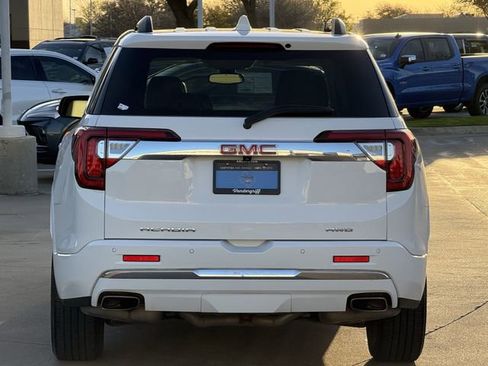 Used 2023 GMC Acadia Denali AWD/4WD image 5