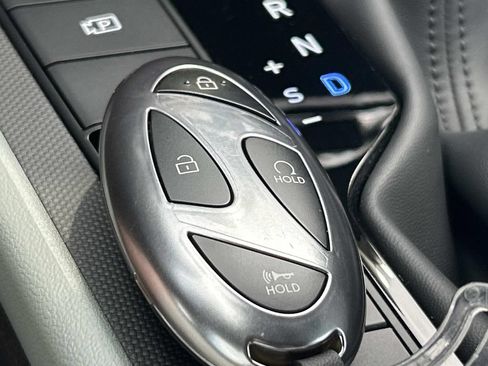 Used 2025 Hyundai Elantra Limited FWD image 37