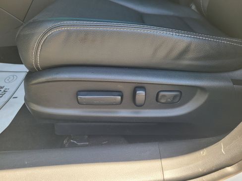 Used 2017 Honda Accord Sport image 11