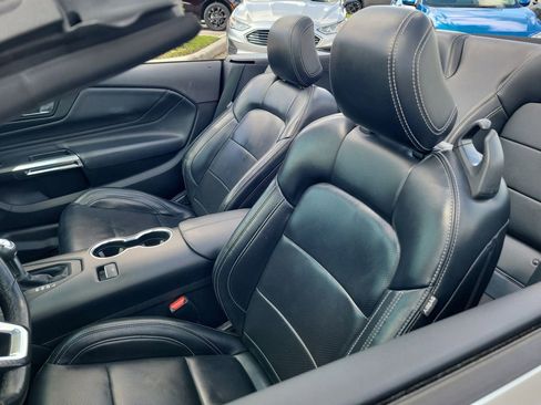 Used 2024 Ford Mustang Premium image 17