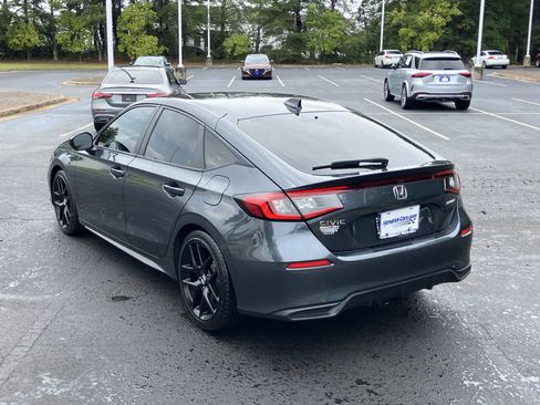 Used 2025 Honda Civic Sport image 8