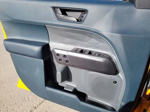 New 2026 Ford Maverick Lariat w/ Black Appearance Package image 7