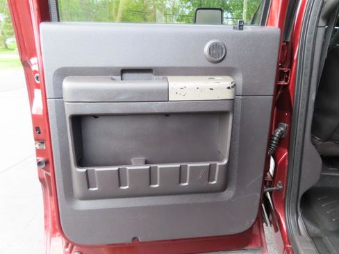 Used 2016 Ford F250 Lariat w/ Lariat Interior Package image 40