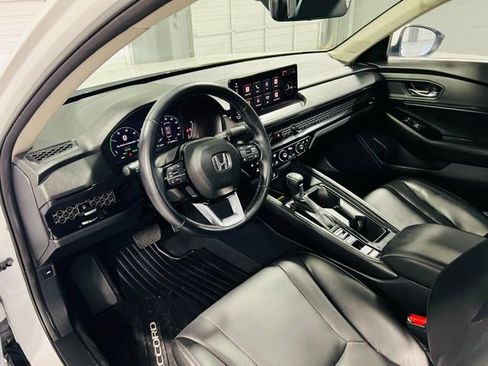 Used 2023 Honda Accord Touring image 28