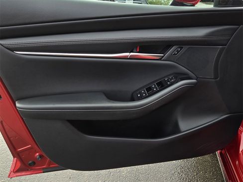 Used 2025 MAZDA MAZDA3 s image 10
