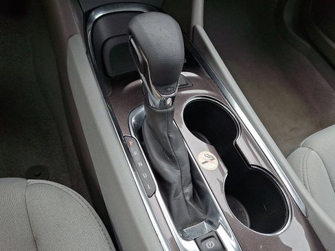 Used 2024 Chevrolet Malibu LT FWD image 14