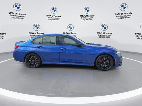 Used 2024 BMW 330i xDrive Sedan w/ M Sport Package AWD/4WD image 9