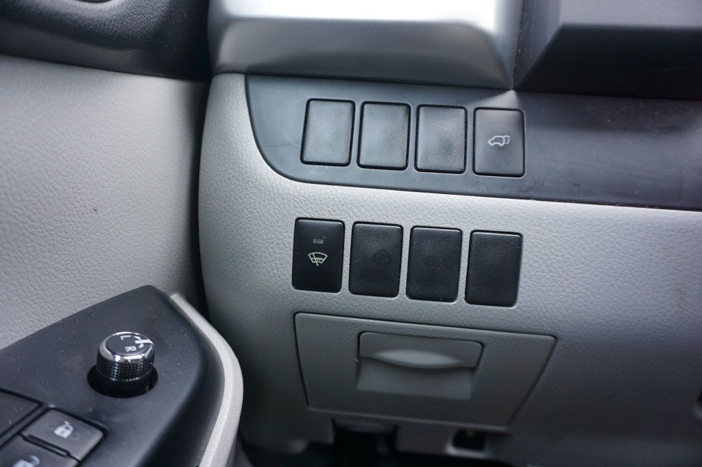 Used 2015 Toyota Highlander XLE FWD image 4