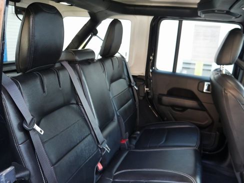 Used 2023 Jeep Wrangler Unlimited Sahara w/ Cold Weather Group image 25