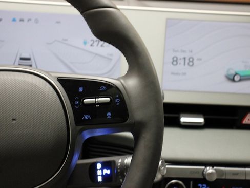 Used 2024 Hyundai Ioniq 5 Limited image 26