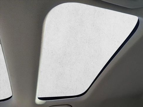 Certified 2026 Mercedes-Benz GLB 250 4MATIC image 19