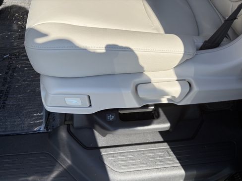 Used 2026 Honda Odyssey EX-L image 19