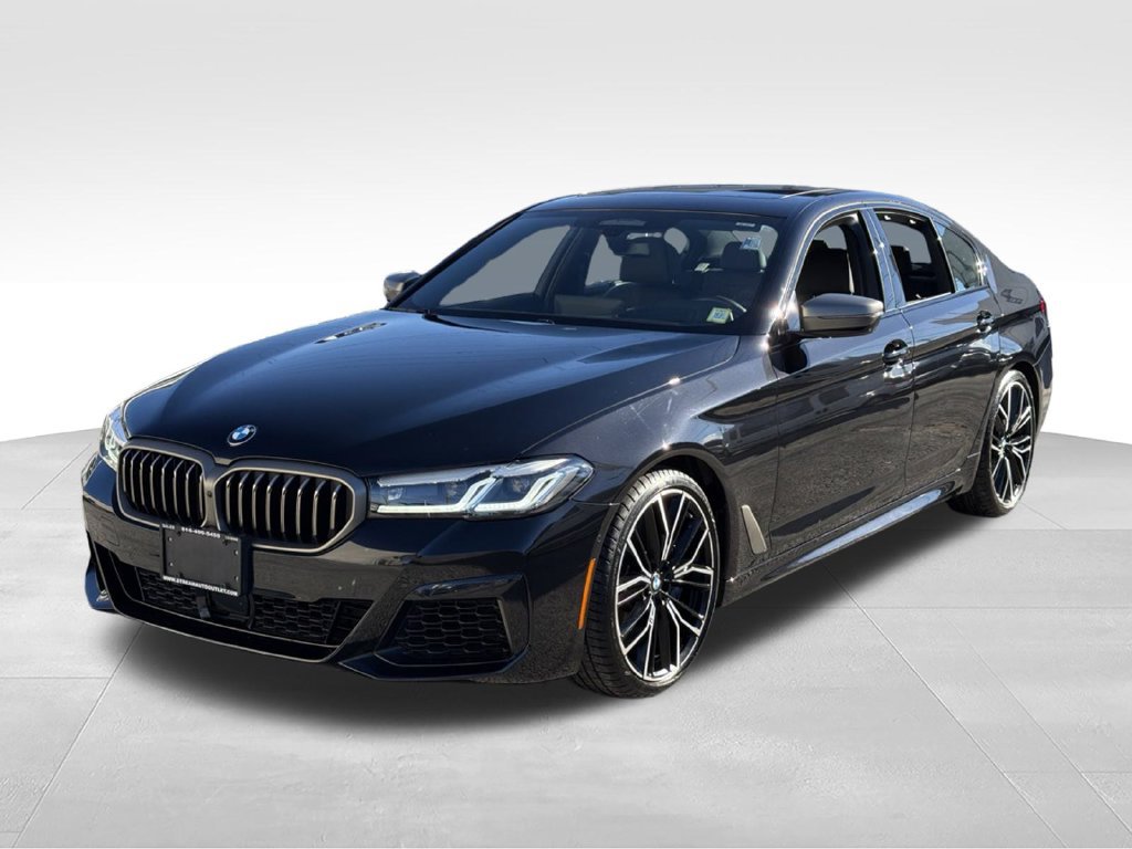 Used 2023 BMW M550i xDrive w/ Executive Package AWD/4WD image 3