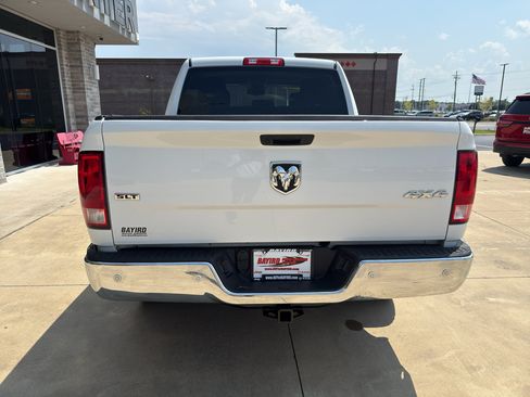 Used 2021 RAM 1500 Classic SLT w/ Luxury Group AWD/4WD image 8