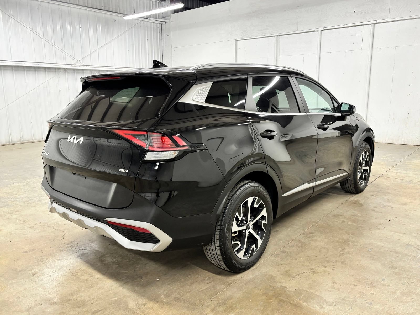 Used 2024 Kia Sportage EX AWD/4WD image 7