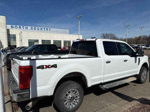 Used 2022 Ford F350 XLT w/ XLT Premium Package AWD/4WD image 8