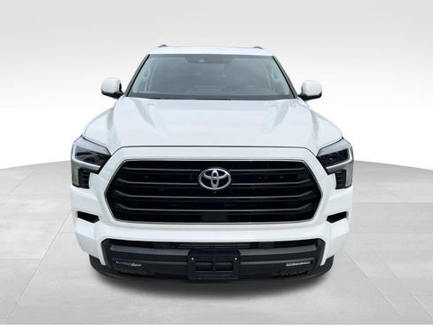 Used 2023 Toyota Sequoia SR5 w/ SR5 Premium Package AWD/4WD image 3