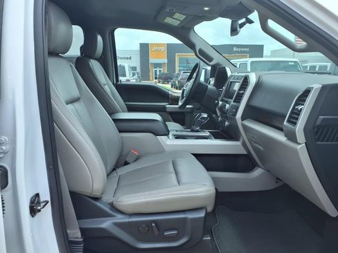 Used 2020 Ford F150 Lariat w/ Equipment Group 502A Luxury AWD/4WD image 24