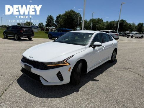 Used 2022 Kia K5 LXS FWD image 3