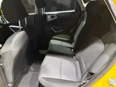 Used 2020 Kia Soul LX image 17