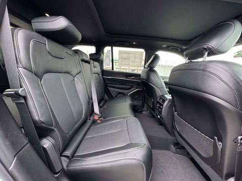 New 2026 Jeep Grand Cherokee Limited image 16