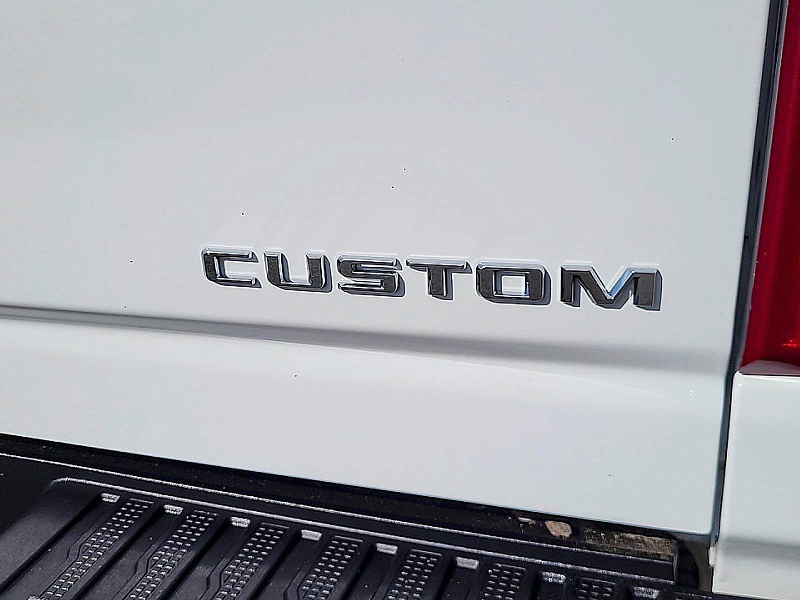 Used 2022 Chevrolet Silverado 2500 Custom w/ Custom Convenience Package AWD/4WD image 26