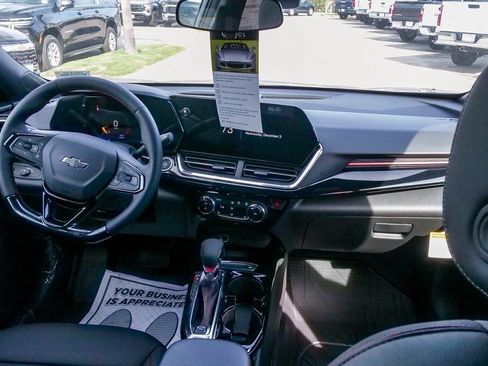 New 2026 Chevrolet Trax RS w/ Sunroof Package image 11