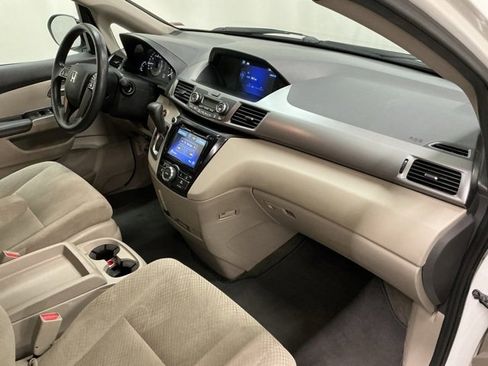 Used 2015 Honda Odyssey EX image 17